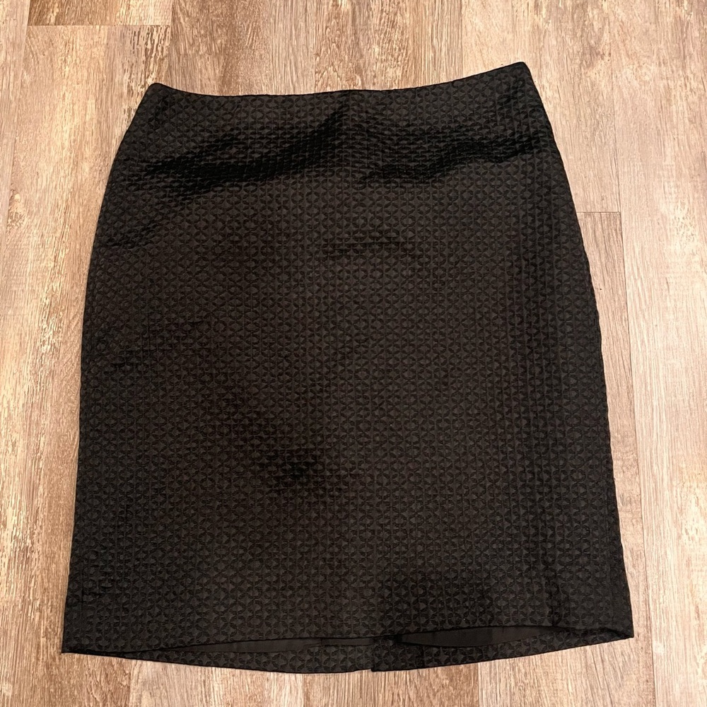 Banana Republic Skirt Size 10-12 Black Textured Lined Back Slit At Knee